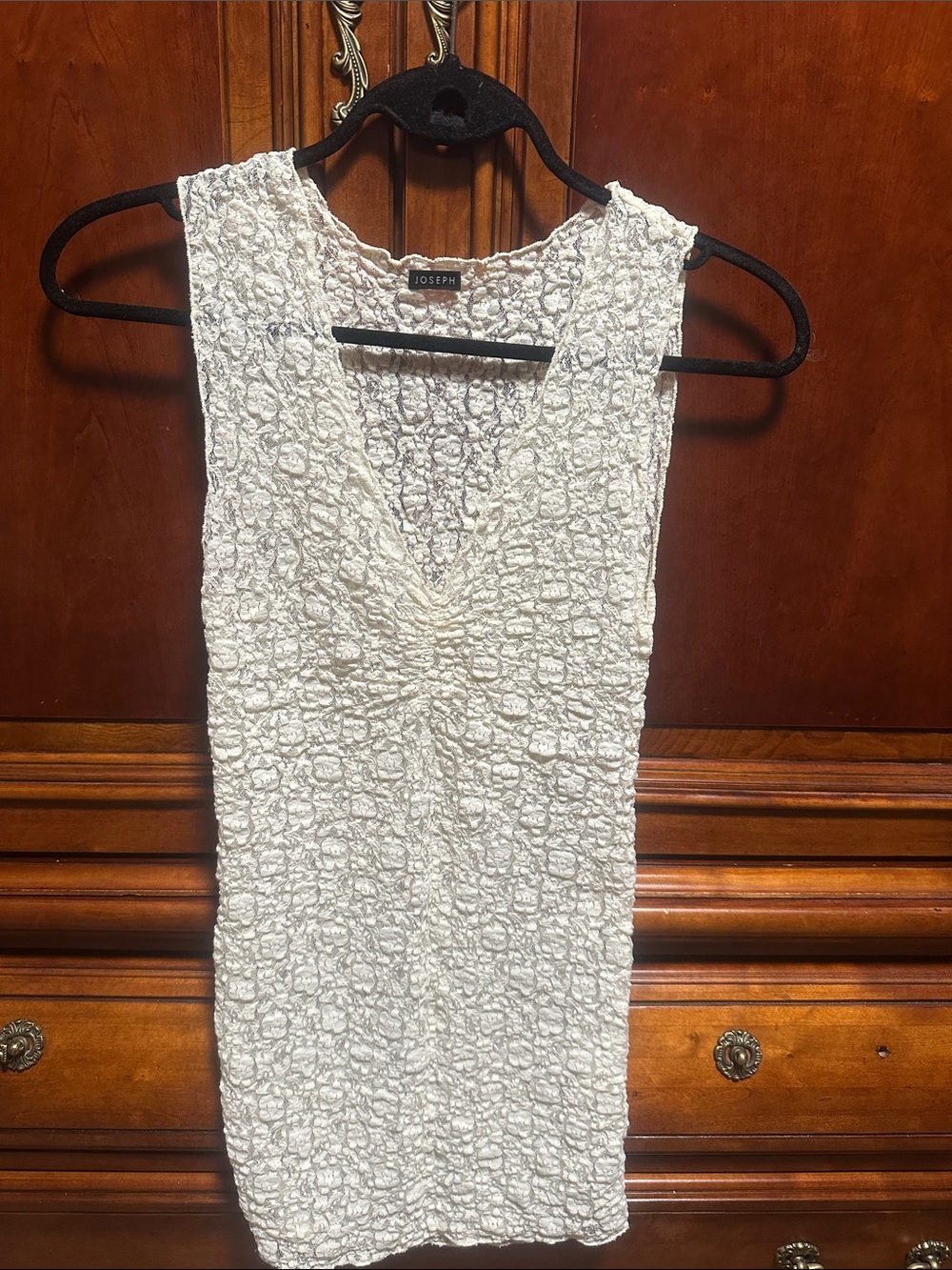 Joseph Ivory Textured lace V-Neck Sleeveless top